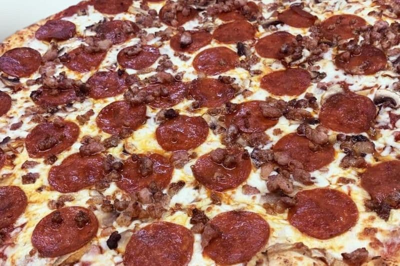 12" Medium Canadian Classic Pizza