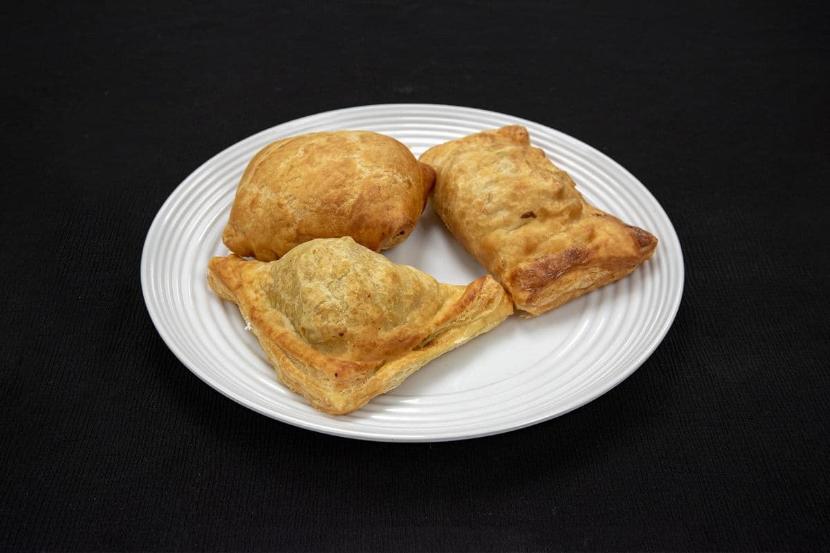 Patties (Aloo, Paneer, Noodles)