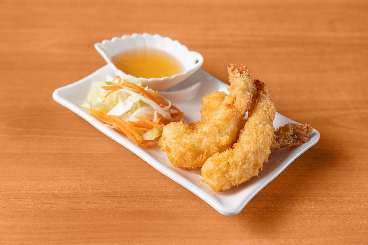 6. Crevettes tempura (3 mcx) / Fried Shrimps Tempura (3 pcs)