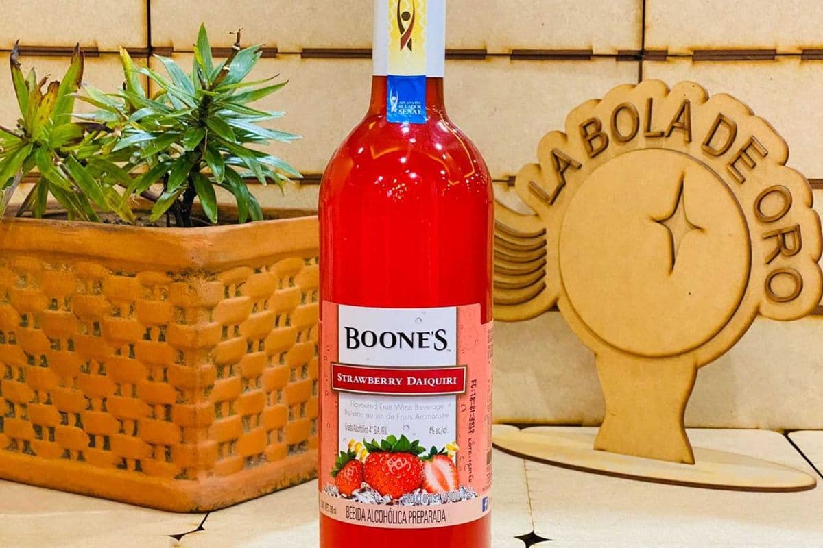 BOONES STRAWBERRY DAIQUIRI (750ML) (1 x 750ML)