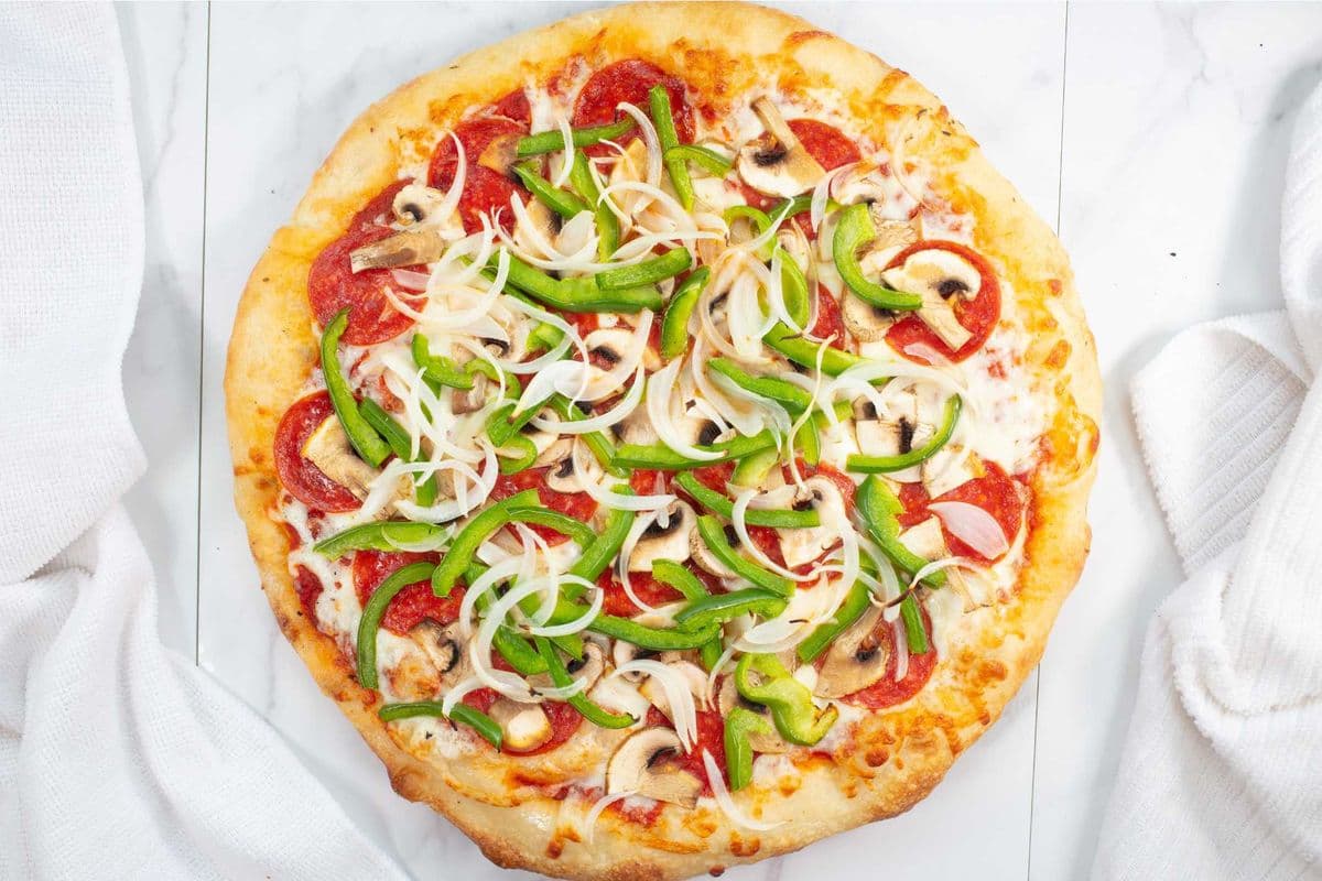 D' Luxe Pizza