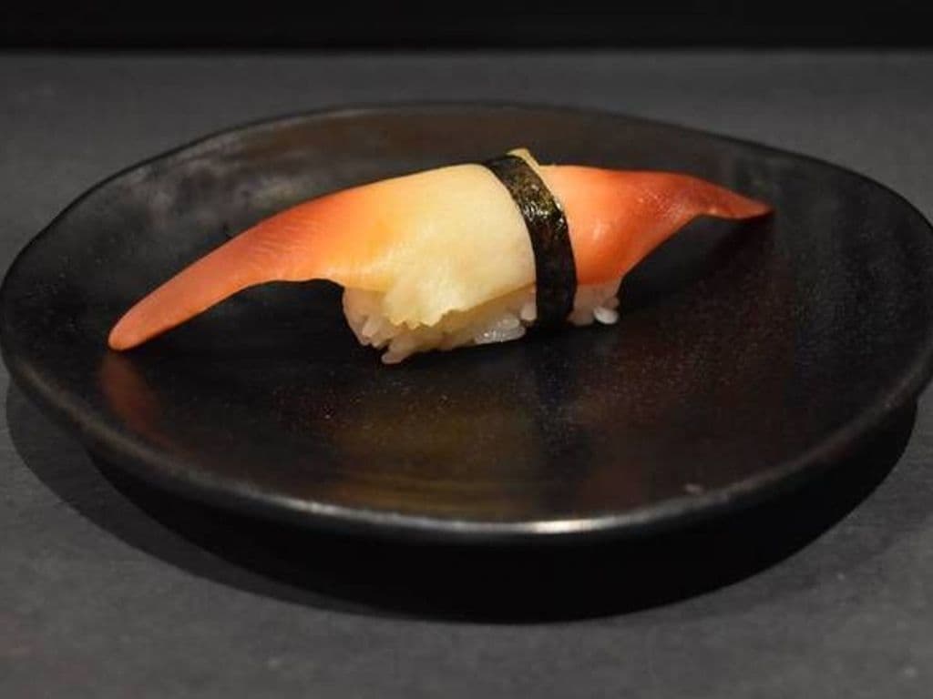A28 Surf Clam Sushi Nigiri