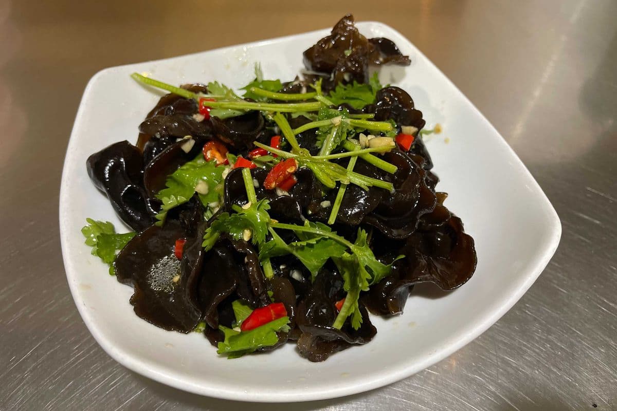 A2. Spicy Wood Ear Mushroom Salad (香辣凉拌木耳)