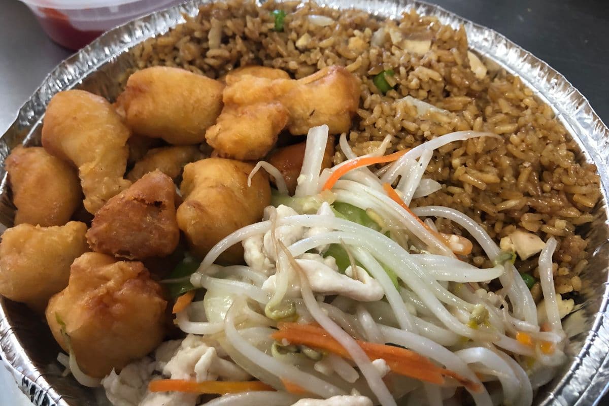 C01. Combination Dinners