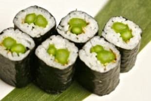 H17. Asparagus Maki (6 pcs)