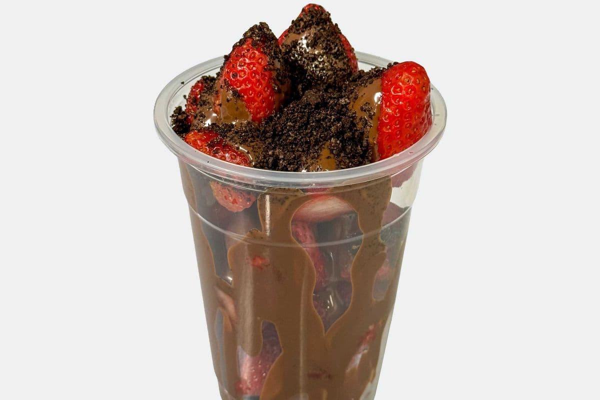 Strawberry Cup (Nutella) 16 Oz Cup