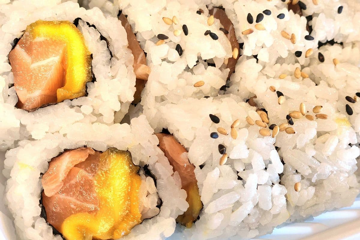 Mango Salmon Roll