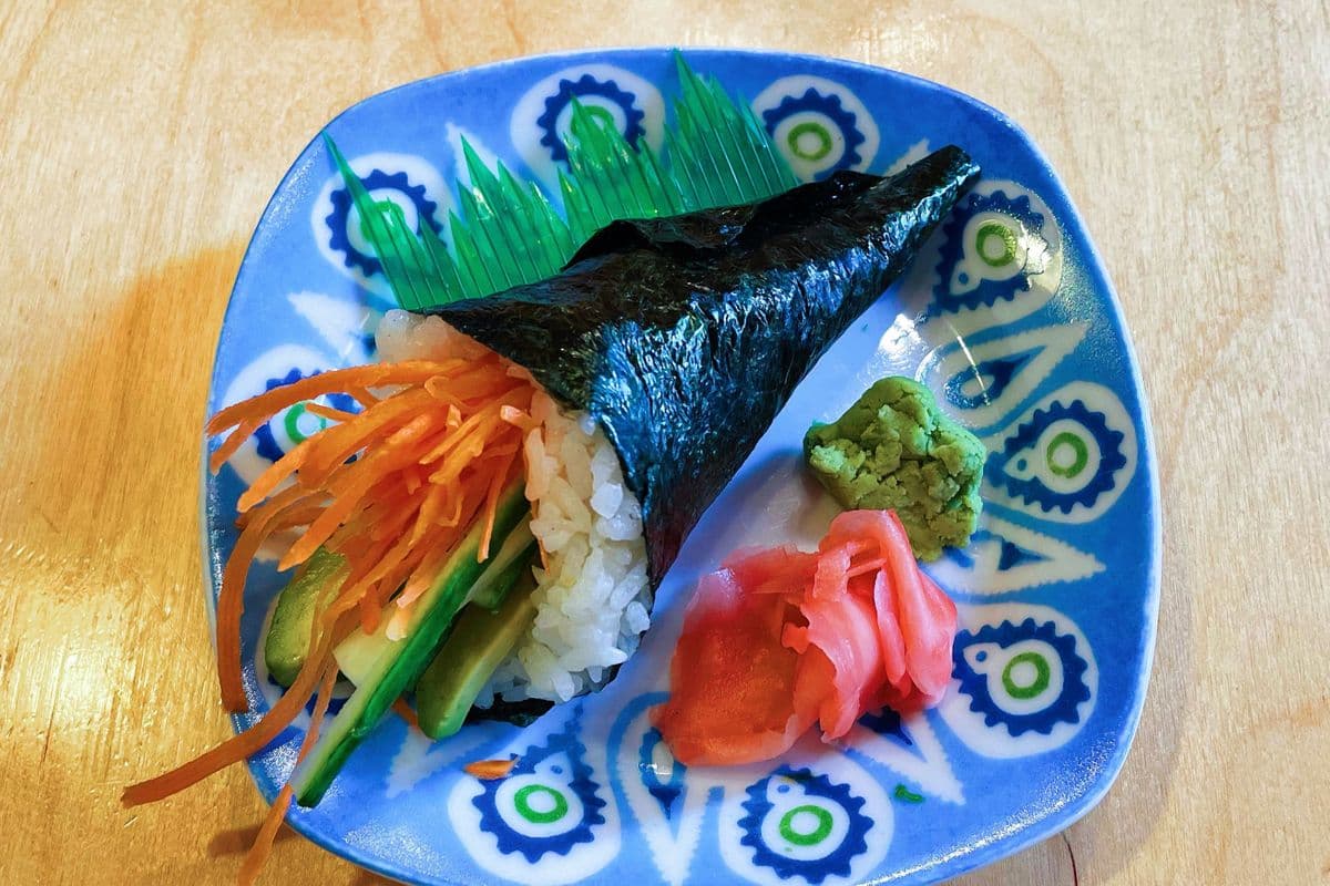 Veggie California Hand Roll (1 pc)