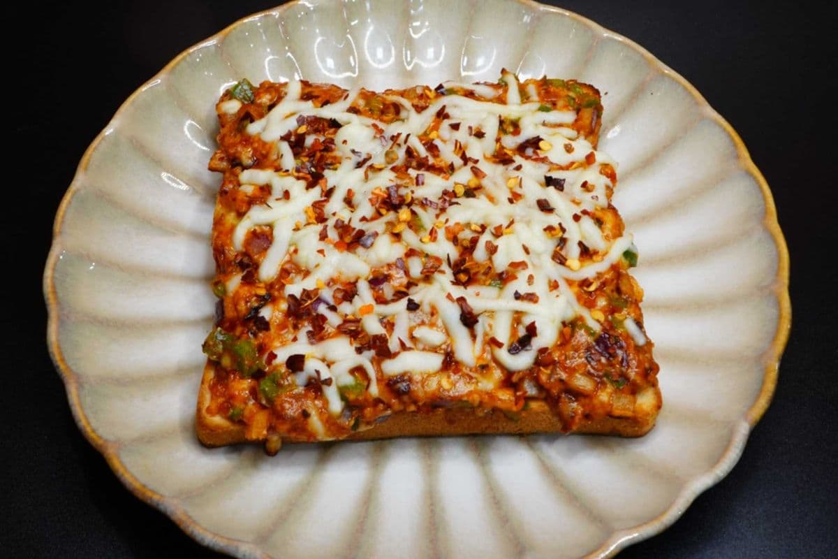 SPICY CHILLI CHEESE TOAST (SCT)