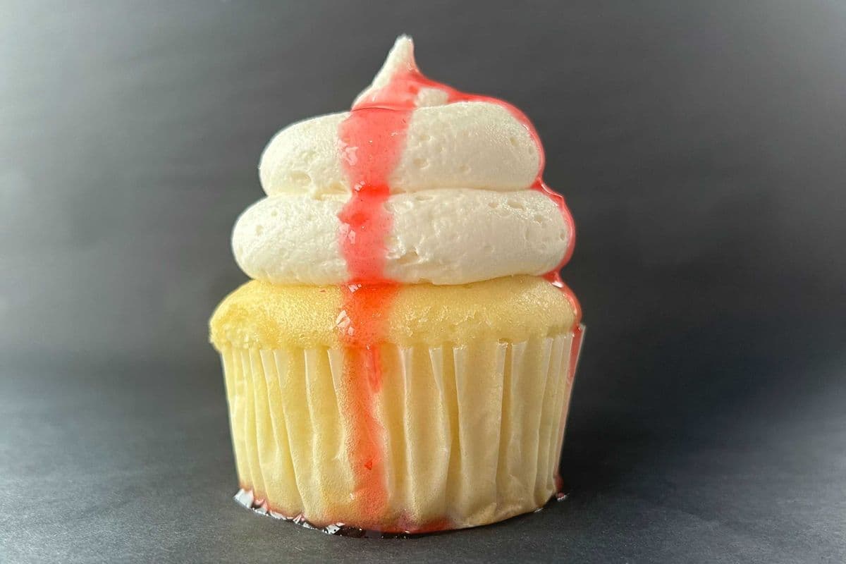 Strawberry Cheese Cake Cupcakes (6 pcs)