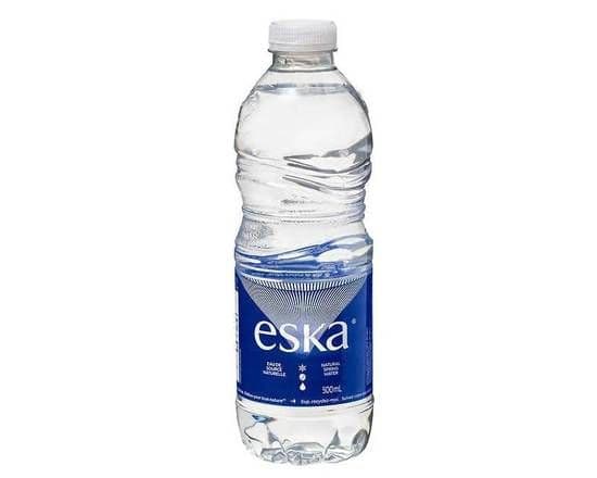 Eau en Bouteille / Water Bottle / Eau en Bouteille / Water Bottle