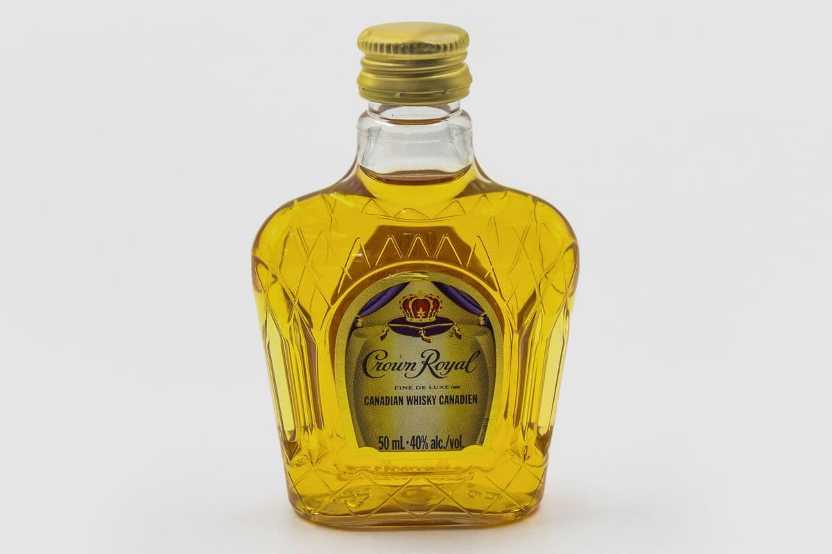 Crown Royal (50 ml) (1 x 50mL)