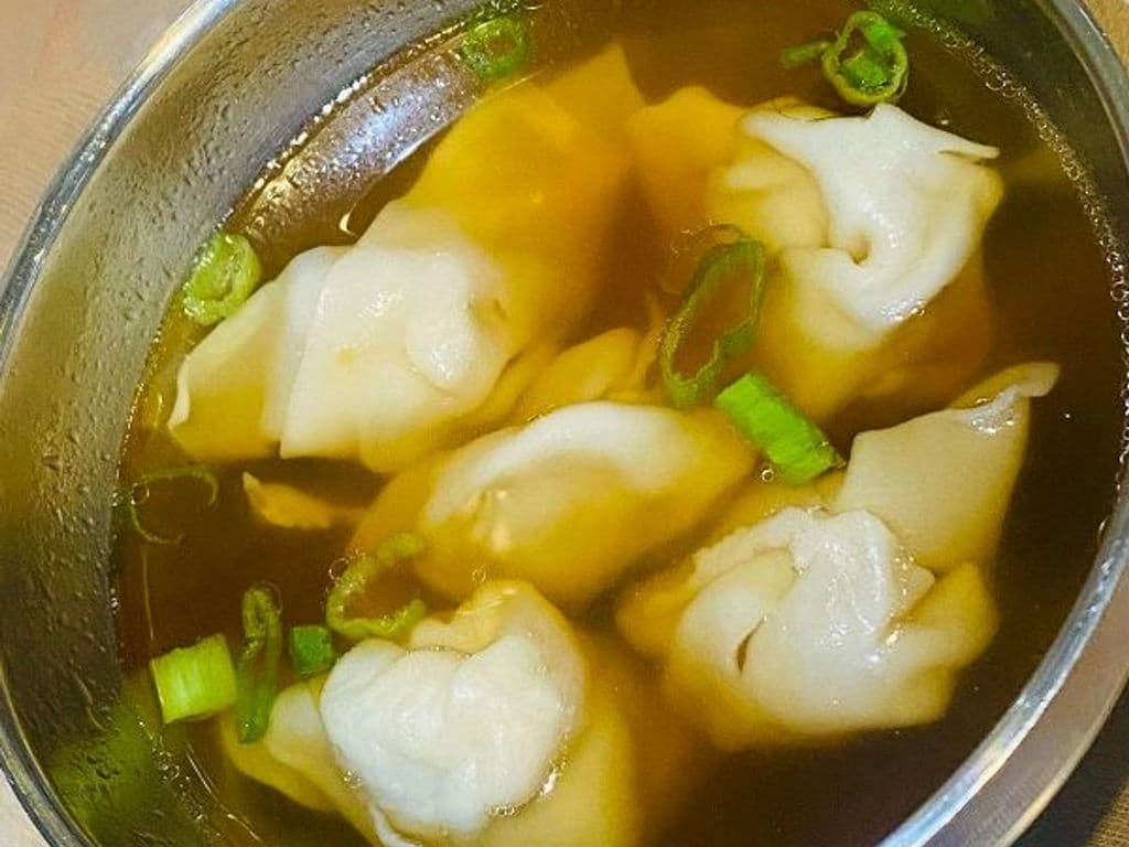 1B. Wonton Soup (Small 5pcs)