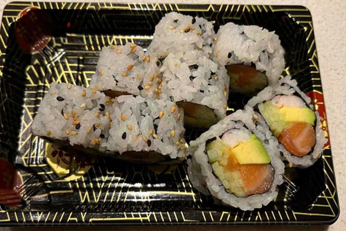 068 Toronto Roll (8 pcs)
