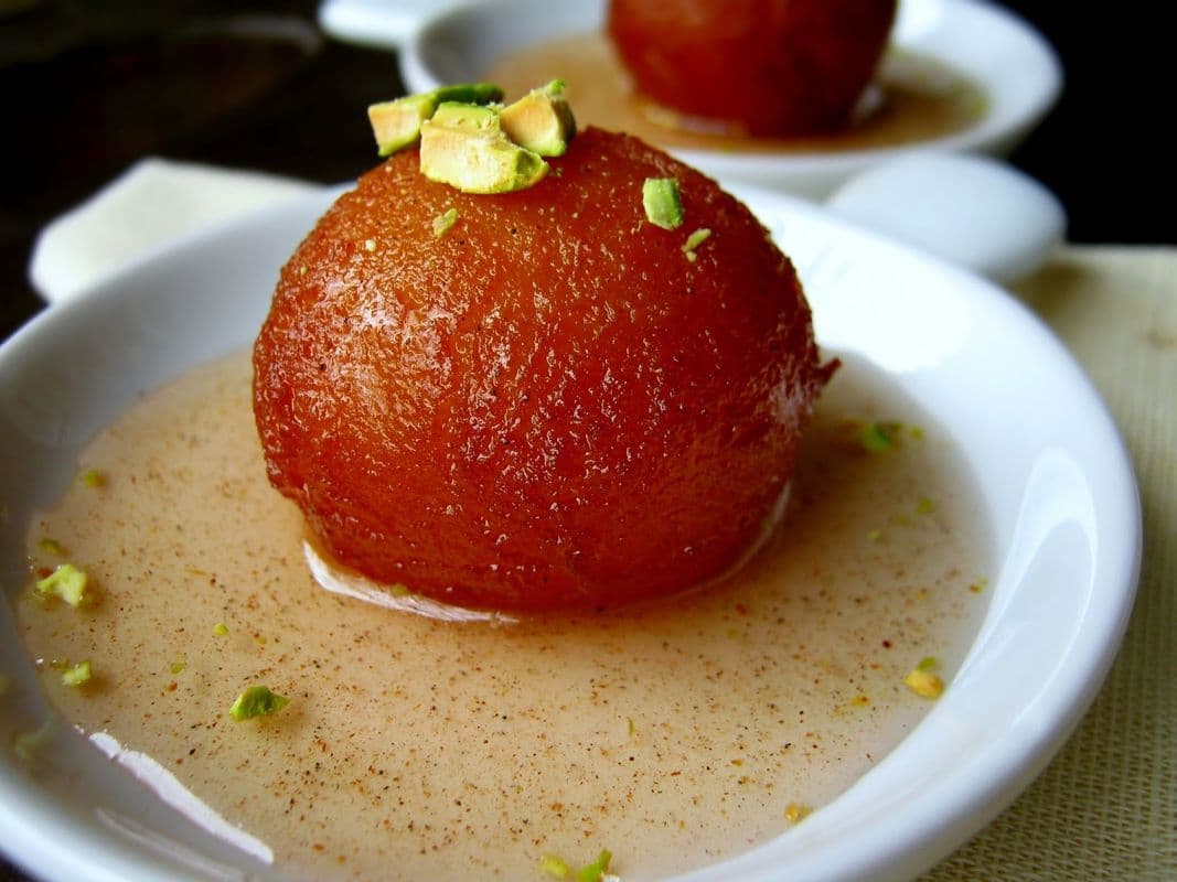 Hot Gulab Jamun (2 pcs)