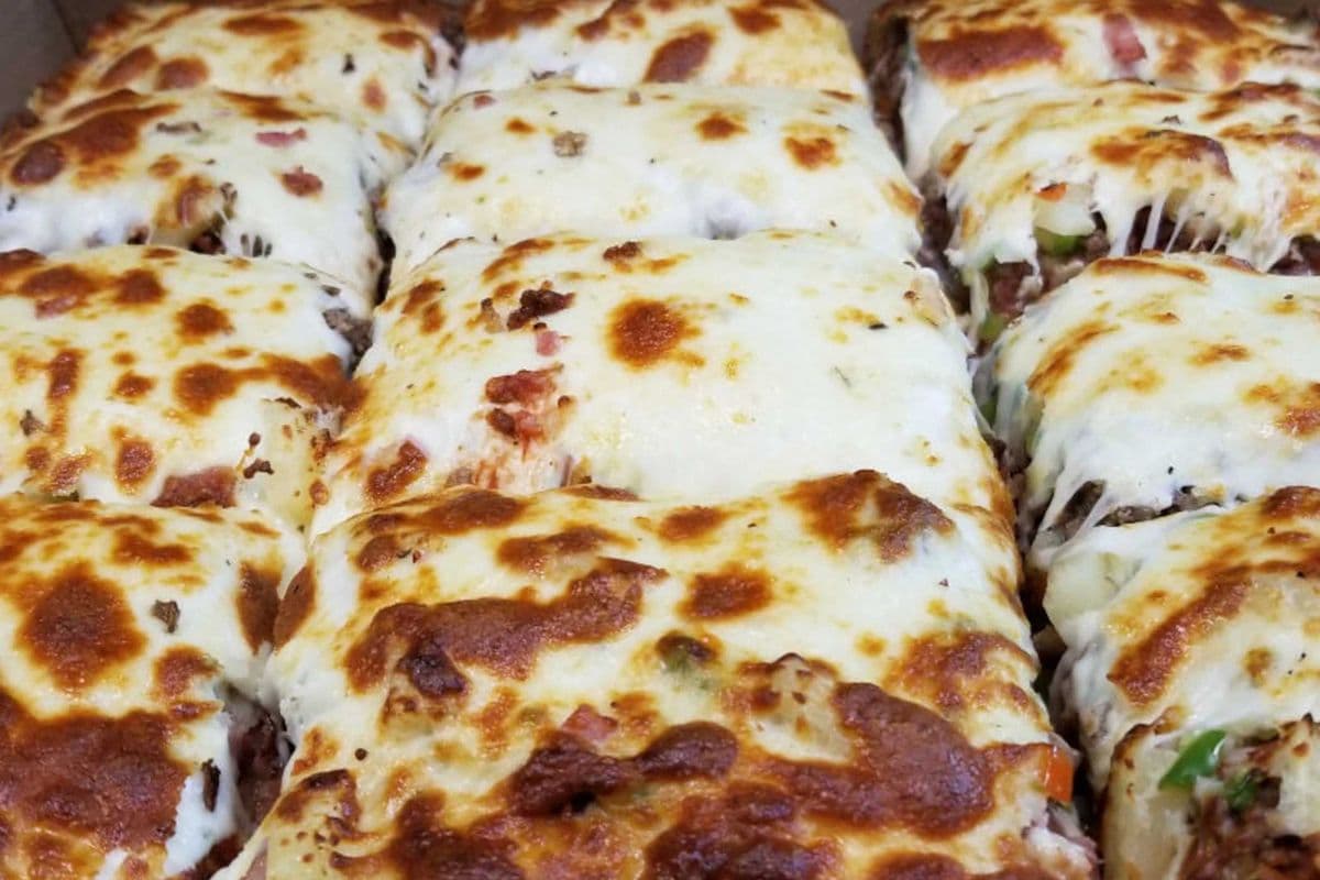 Deluxe Pizza (Personal)