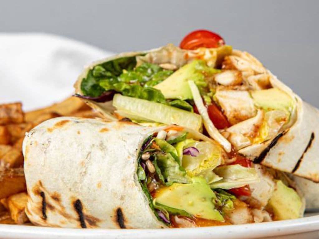 Wrap au poulet thaï épicé / Spicy Thai Chicken Wrap
