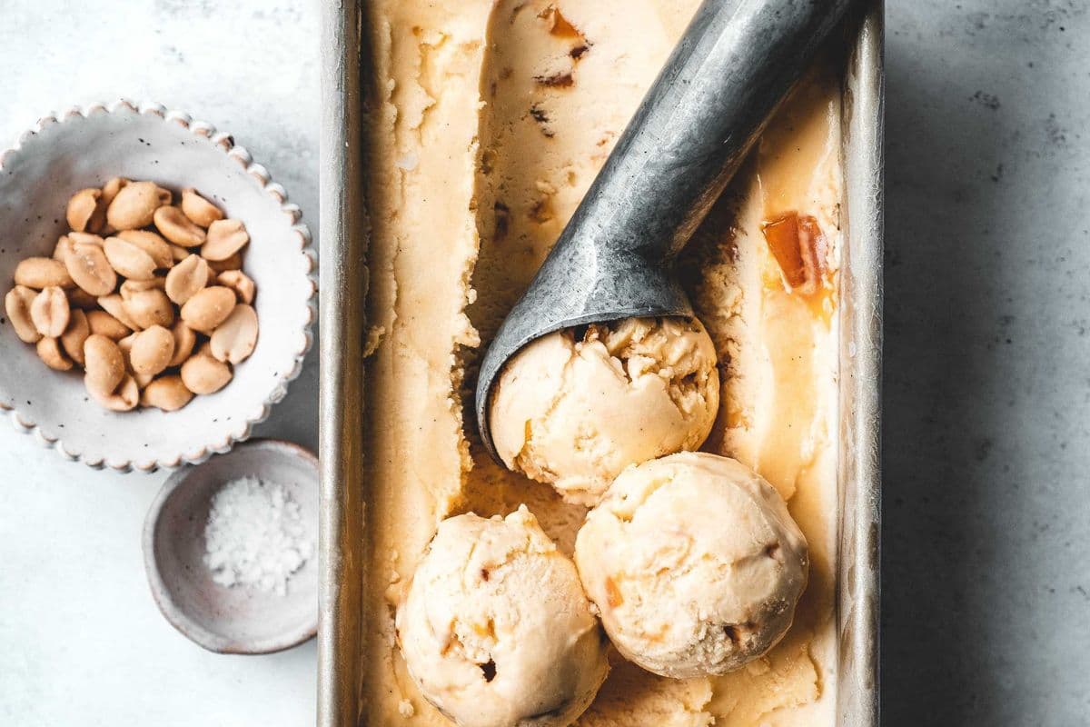 Caramel Peanut Ice Cream Homemade (自制焦糖花生冰淇淋)