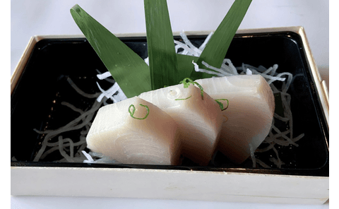 141a. Hamachi Sashimi (3pcs)