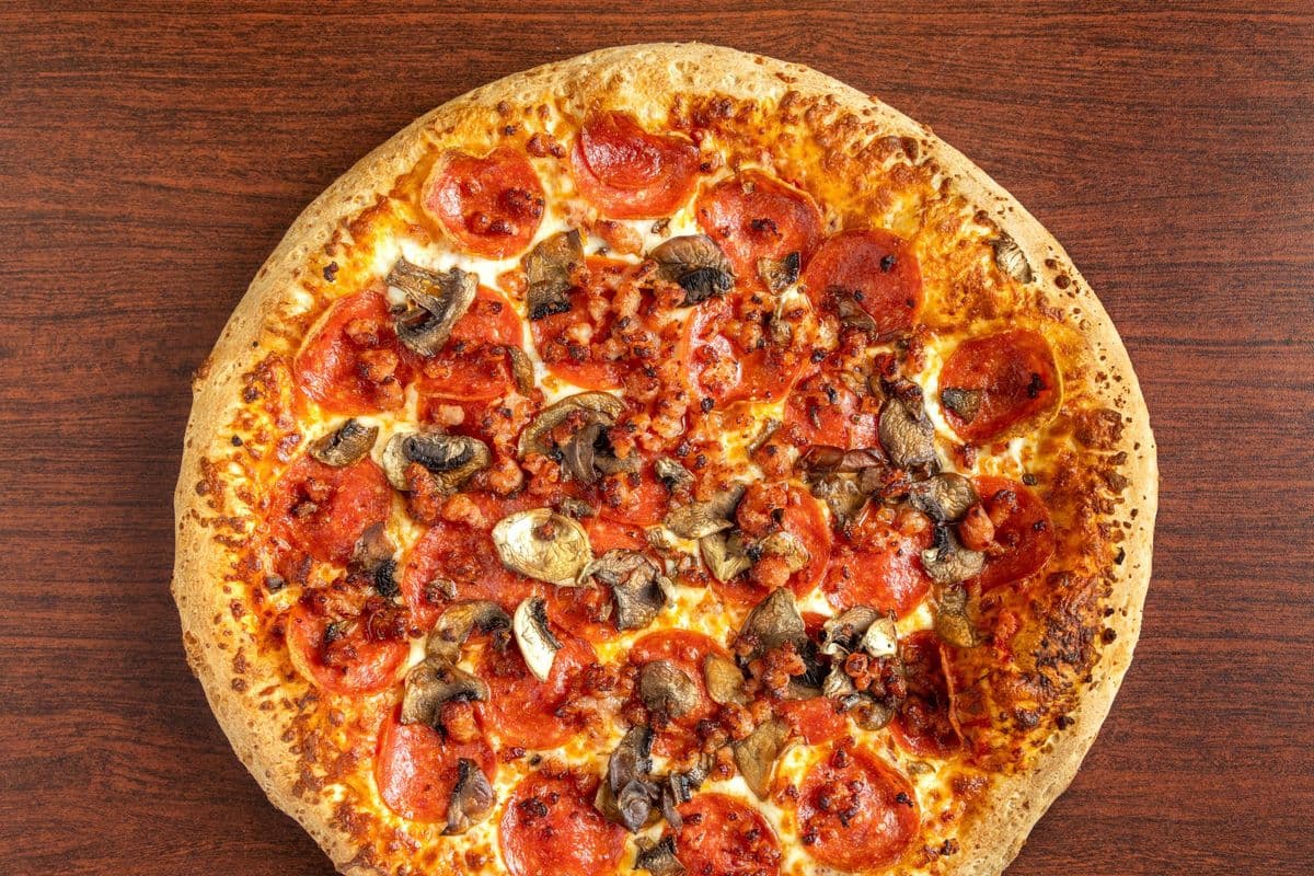 Party Canadian Pizza