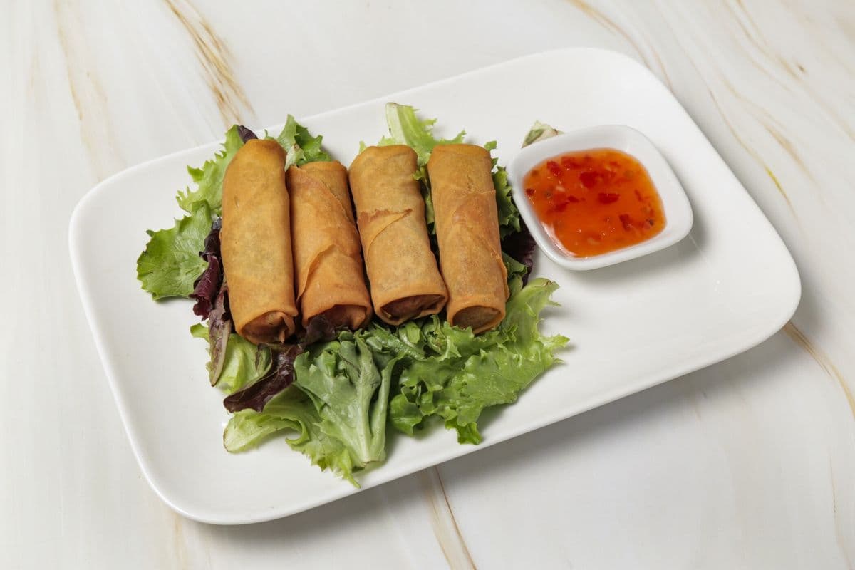 Rouleau impérial végétarien petit (4 mcx) / Vegetarian Imperial Roll mini (4 pcs)