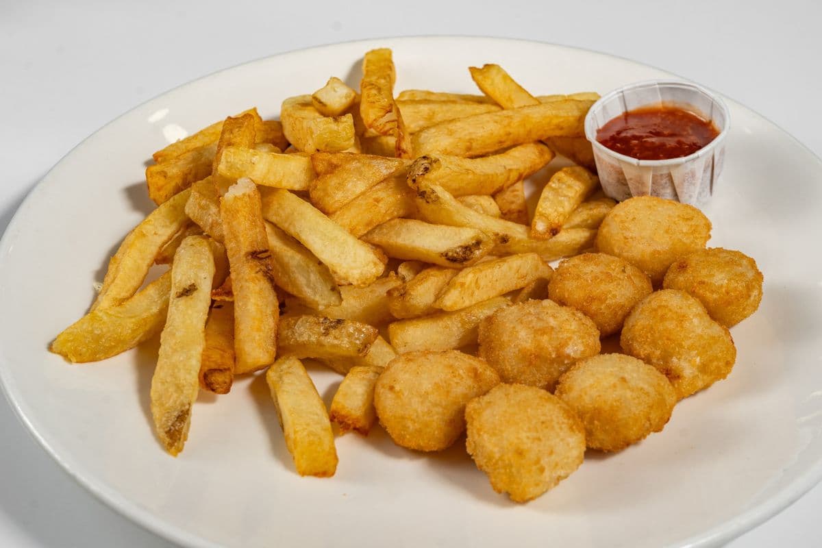 Breaded Scallops (8 pcs) and Chips