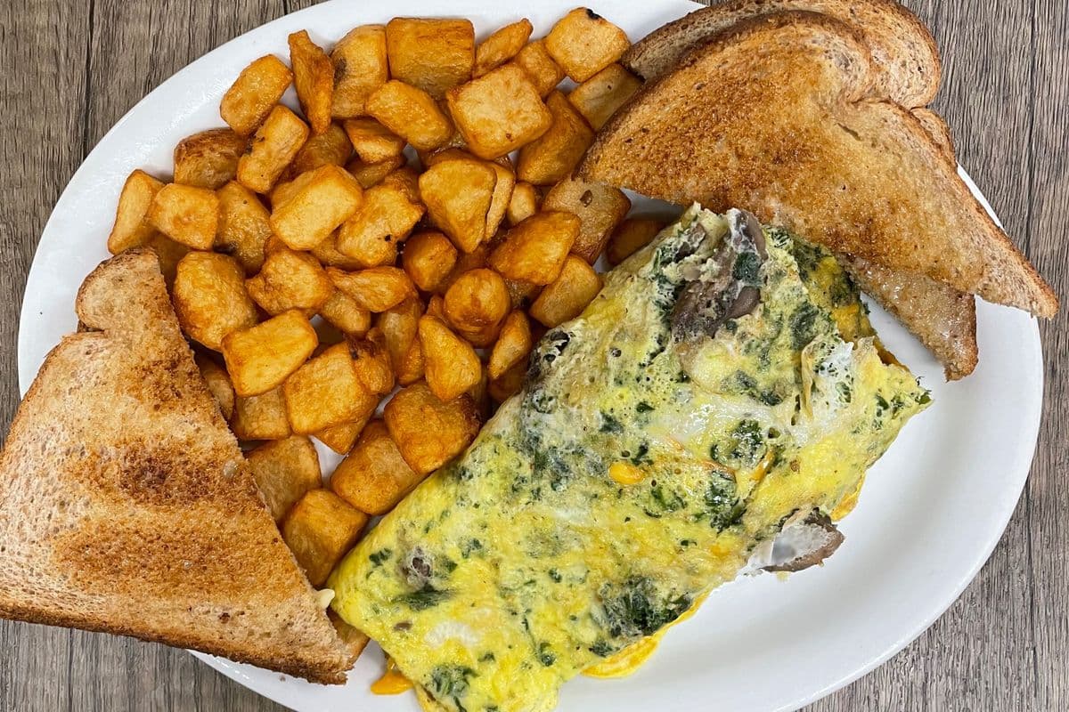 Spinach, Mushroom, and Cheese Omelette