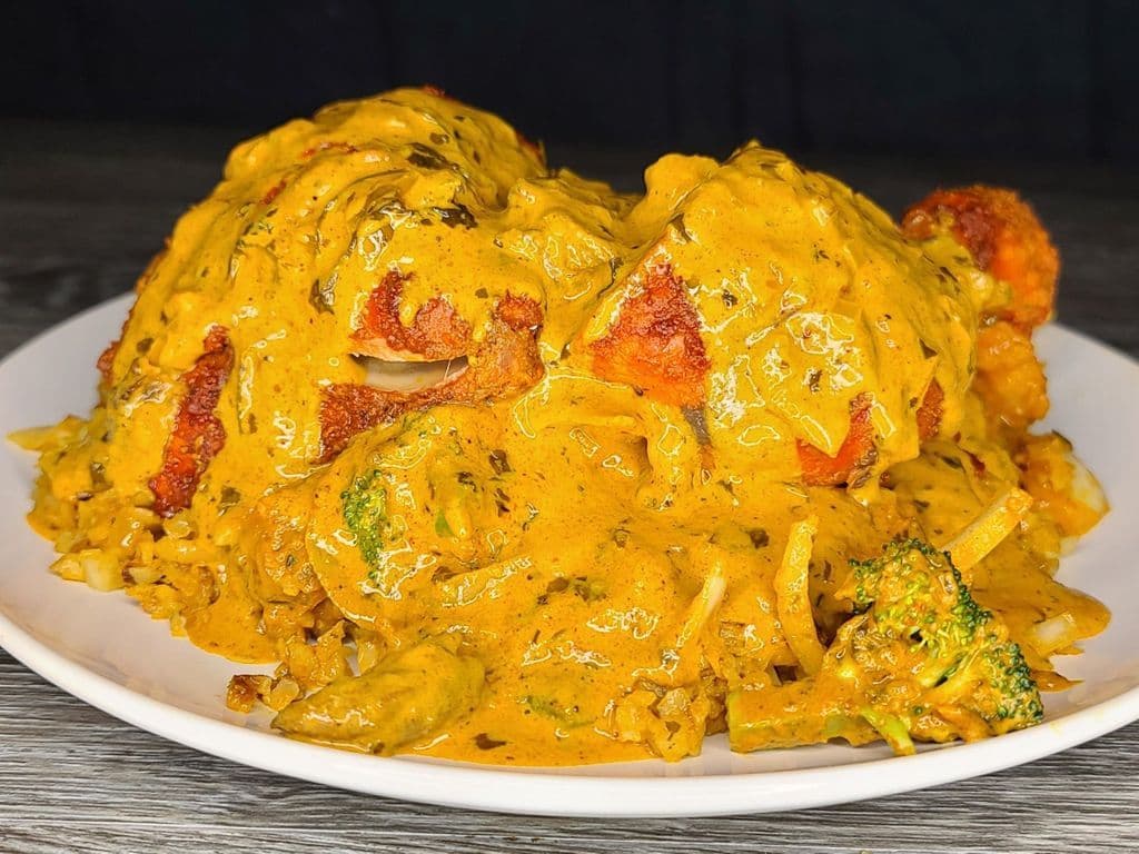Butter chicken W/Leg Kothu Roti