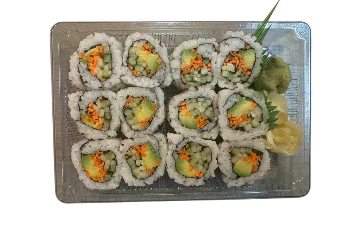 C3) Vegetable Roll (8pcs)