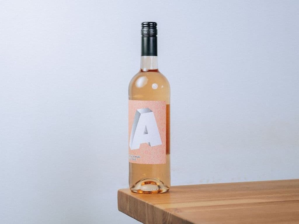 bottle UNA house rosé takeaway