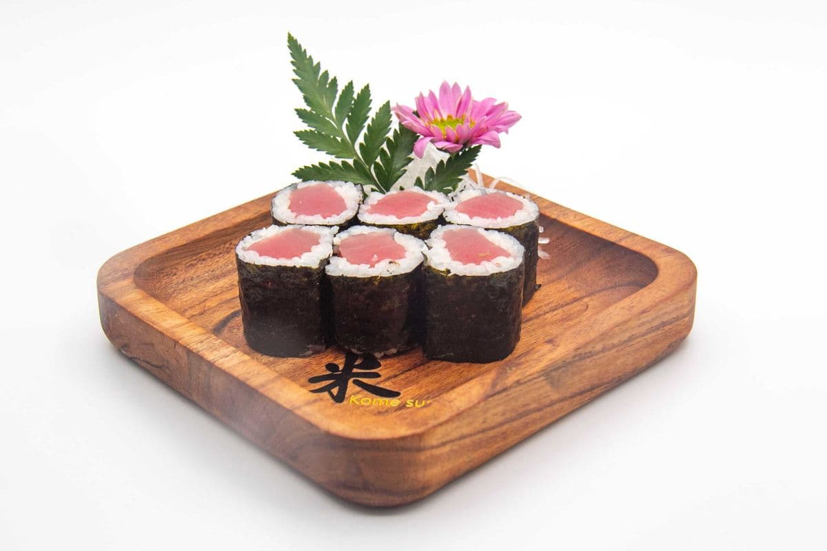 M17. Tuna Roll