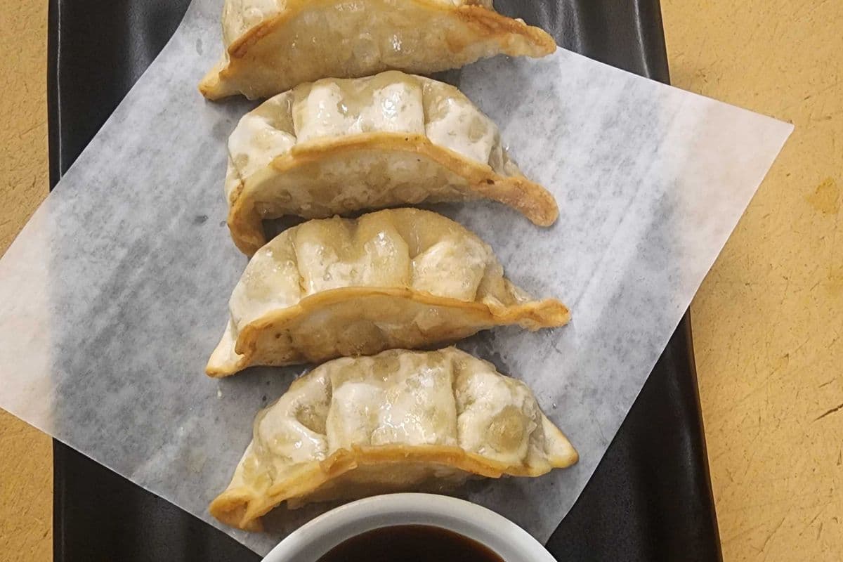 1508. Fried Dumplings (4 pcs)