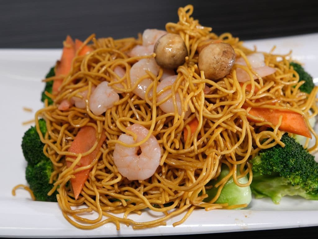 Shrimp Noodles (虾炒面)