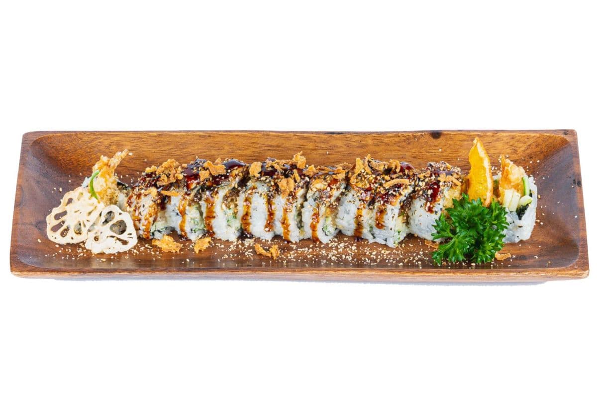 Black Dragon Roll (11 pcs)