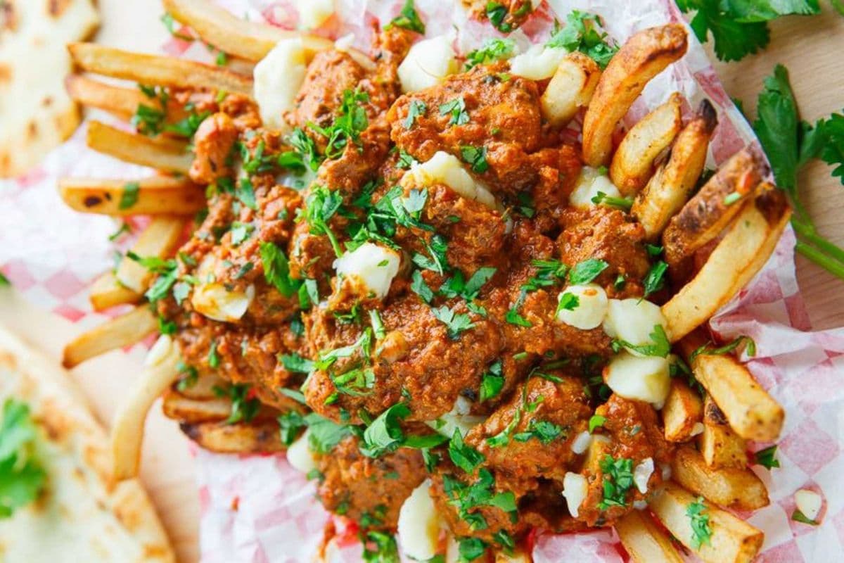 Butter chicken Poutine