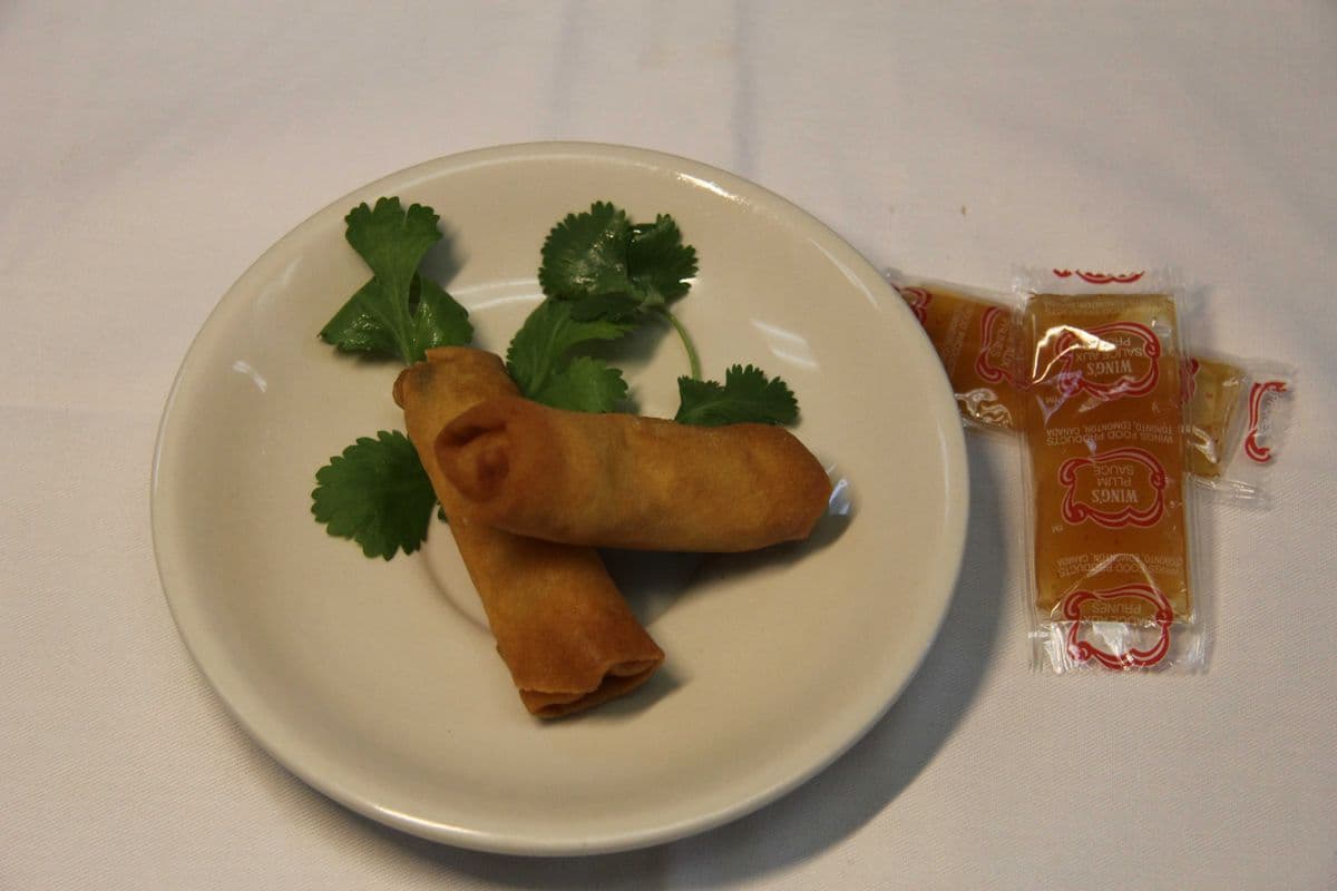 1. Spring Rolls (2 pcs)
