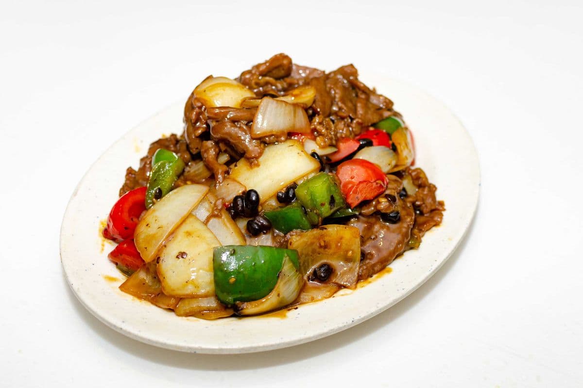 046 Sauteed Beef Slices with Peppers in Black Bean Sauce 豉椒炒牛肉
