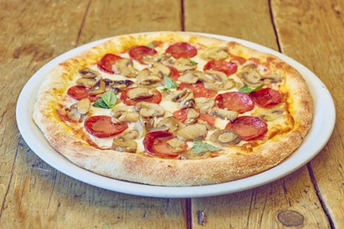 10″ 7 West Pizza