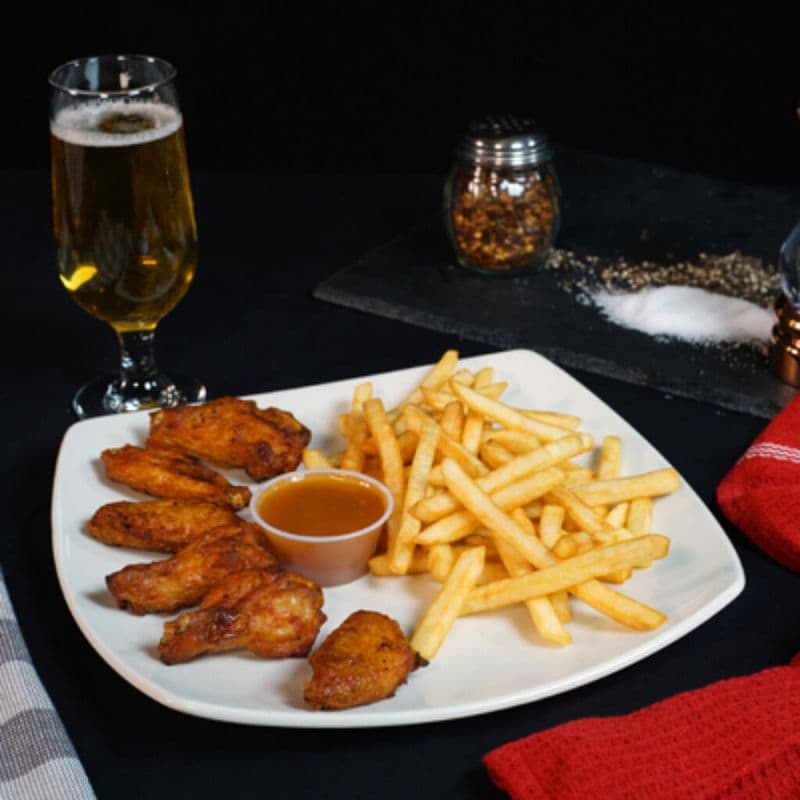 6 Ailes et frites / 6 Ailes et frites