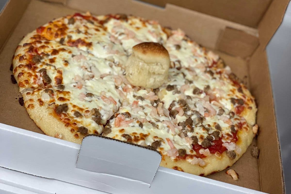 20. 14" Beef, Onion, and Shrimp Pizza