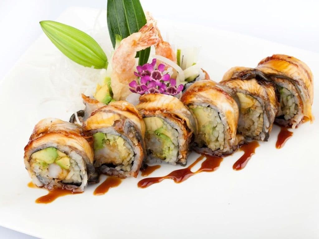305. Black Dragon Roll (8pc)