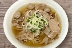 329. Well-Done Lightly Fat Beef Balls with Rice Noodle Soup
