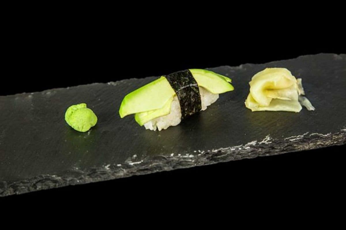 Avocado nigiri