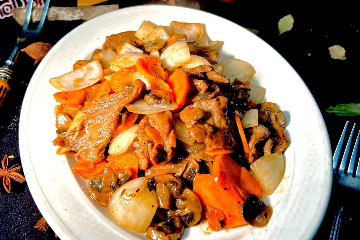 Beef with Mushrooms
