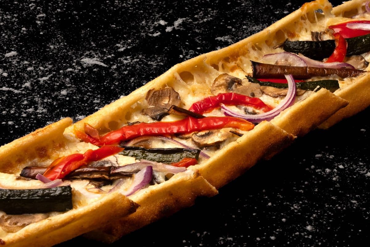 Turkish Pide (Veggie)