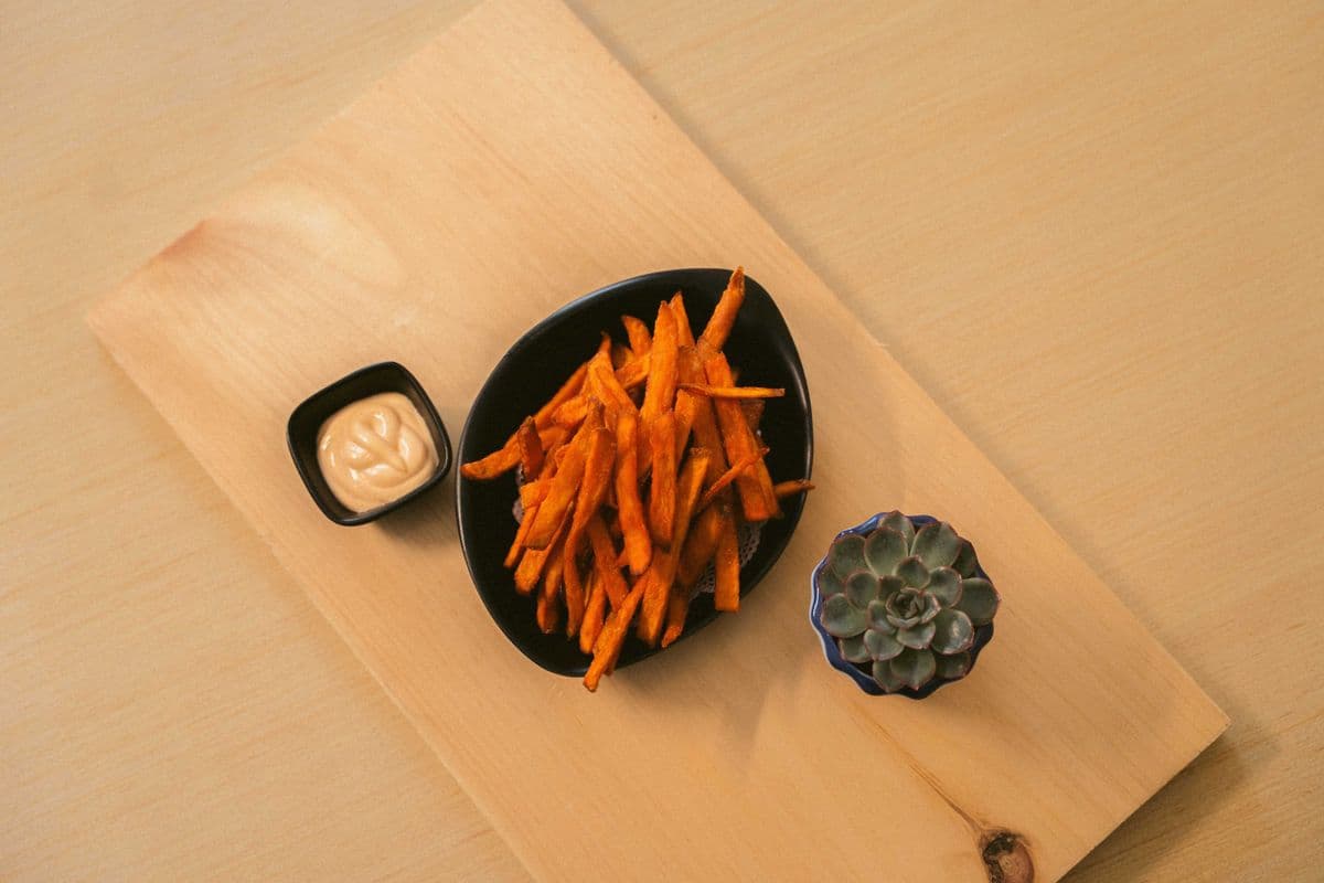 C4. Frite de Patates Douces / Sweet Potato Fries