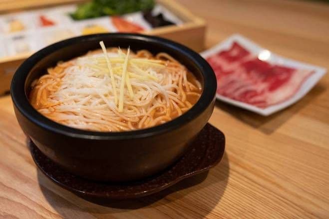 Korean-style Sour-spicy Rice Noodle  / 韩风大酱酸辣米线