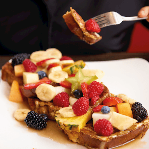 Fruits frais & Crème anglaise / Fresh Fruits & English cream