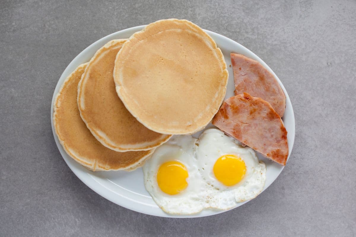1. Pancakes (3 pcs) and Eggs (2 pcs) Combo