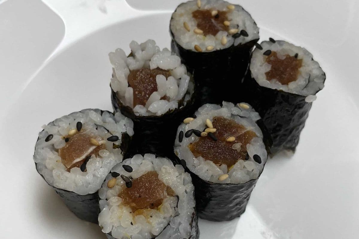 Spicy Tuna Maki ( small roll, 6pcs)